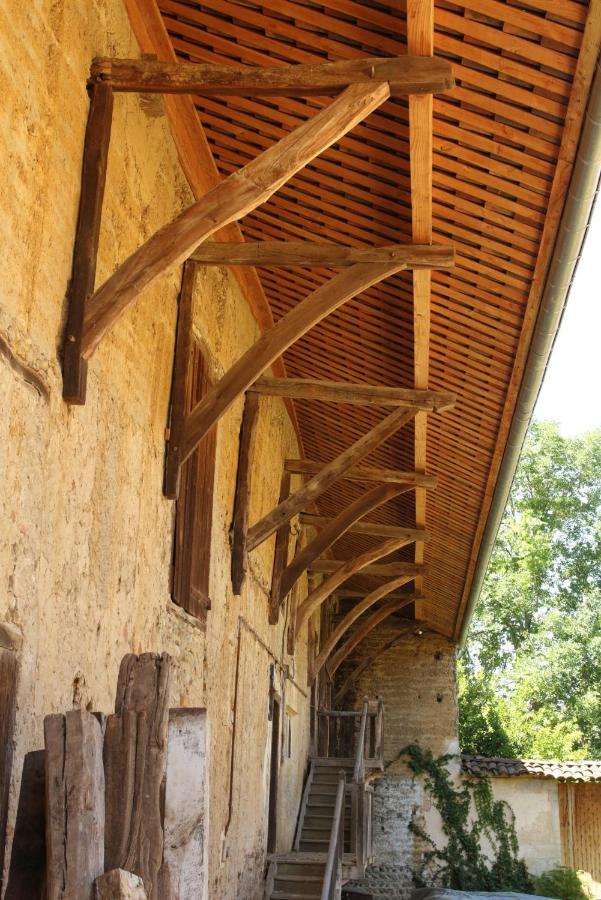 La Ferme De Berlioz Aparthotel La Cote-Saint-Andre Exterior photo